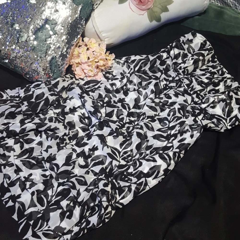 Strapless dress